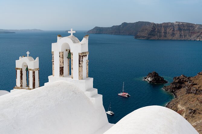 Private Classic Santorini Panorama: Visit the most popular destinations! - Relaxing at Perissa’s Black Sand Beach