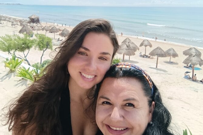 Private Classic Transfer from Cancun Airport to Hotel Zone - Stylish Vintage Vehicle with Comfort and Climate Control