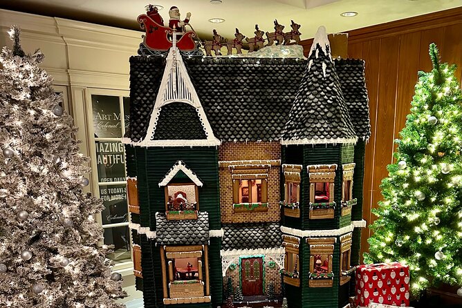 Private Colonial Williamsburg Christmas Holiday Decorations Walking Tour - Accessibility and Practical Tips