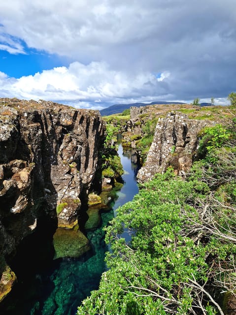 Private Combo 2in1 : Golden Circle and Northern Lights Tour - Exploring the Golden Circle: From Tectonic Plates to Waterfalls