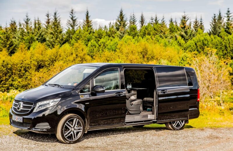 Private Combo 2in1 : Golden Circle and Northern Lights Tour - Visiting the Hidden Wonder: Brúarfoss Waterfall