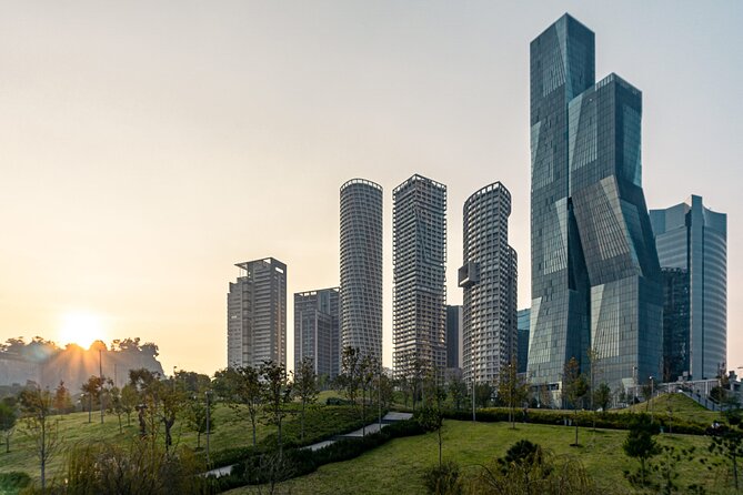 Private Contrasts of Mexico City Neighborhoods Tour - Key Points