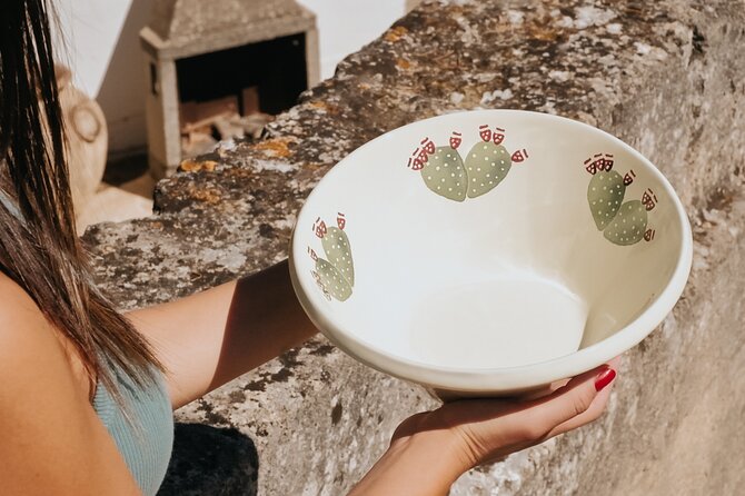 Private course of Apulian Ceramics in Masseria - The Experience Provider: Masseria Le Lamie Ceramics School