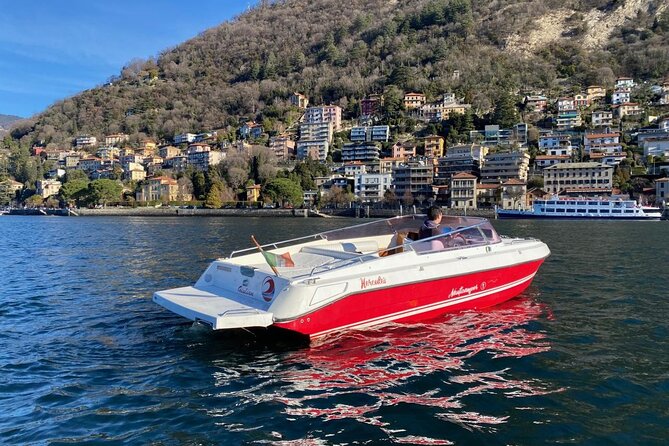 Private Cruise on Lake Como with Luxury Motorboat from 1H to 4H - Zooming in on the Guides and Boat Quality