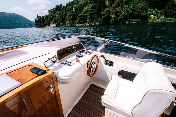 Private Cruise on Lake Como with Speedboat from 1H to 4H - Villa Pliniana and the Village of Torno