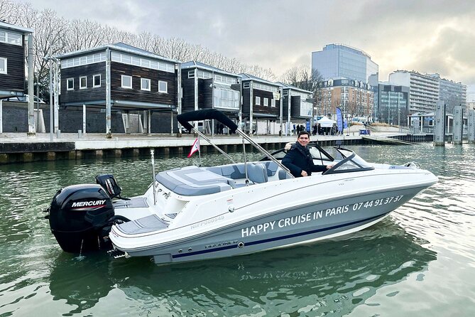 Private cruise on the Seine with Happy Cruise in Paris - Key Points