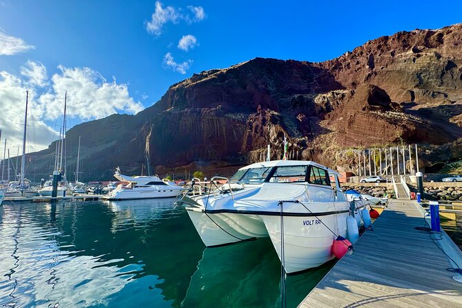 Private Cruise to Calheta and Caniçal Coasts - Expert Local Guides and Personalized Service
