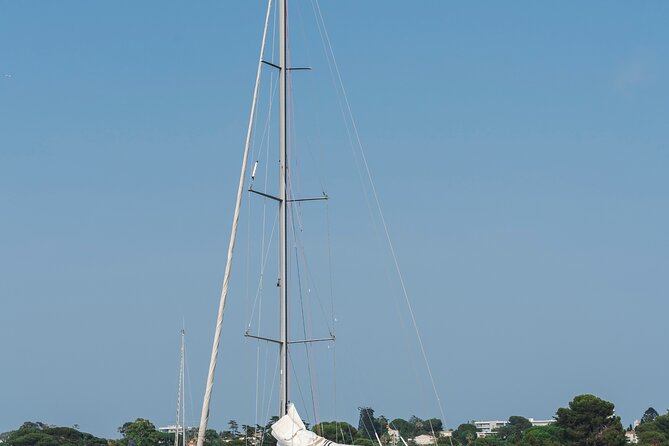 Private cruise to Cap d'Antibes and the Lérins Islands by sailboat - Key Points