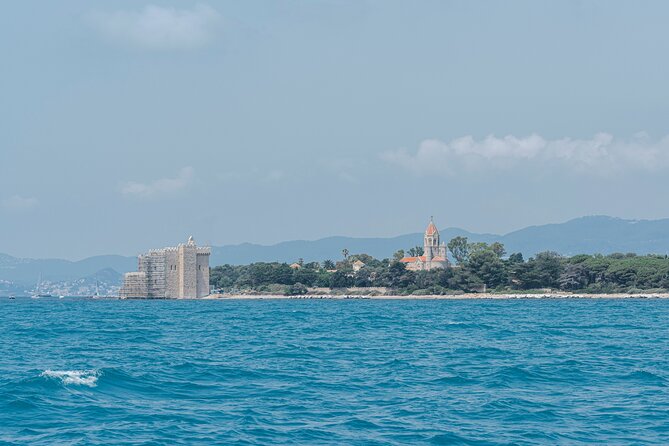 Private cruise to Cap d'Antibes and the Lérins Islands by sailboat - Flexibility and Weather Considerations