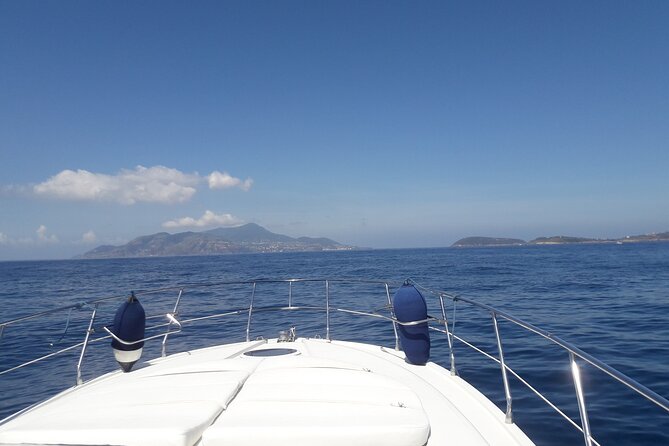 Private Cruise to Ischia and Procida - Yacht 40' - Island Tour and Free Time on Ischia
