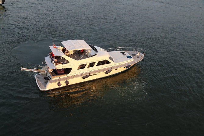 Private Cruise trough Bosphorus Istanbul - Exploring Istanbul’s Landmarks from the Bosphorus