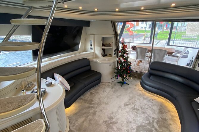 Private Cruise with 22m Yacht in Bosphorus Istanbul - The Yacht: Comfort and Privacy on the Bosphorus