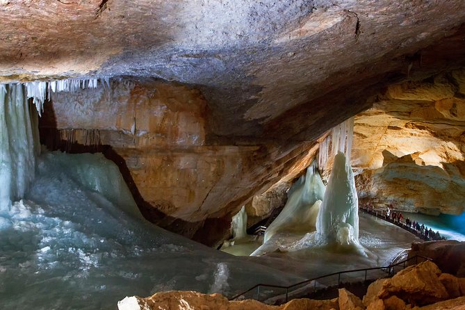 Private Custom Hallstatt & Lake District Tour - Exploring Hallstatt’s Salt Mine and Skywalk: A Journey into the Past