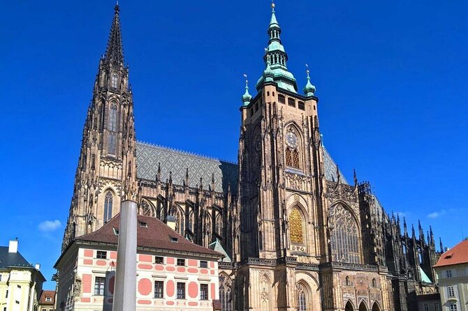 Private Custom Tour: Half-Day Tour of Prague Castle and Old Town - Key Points