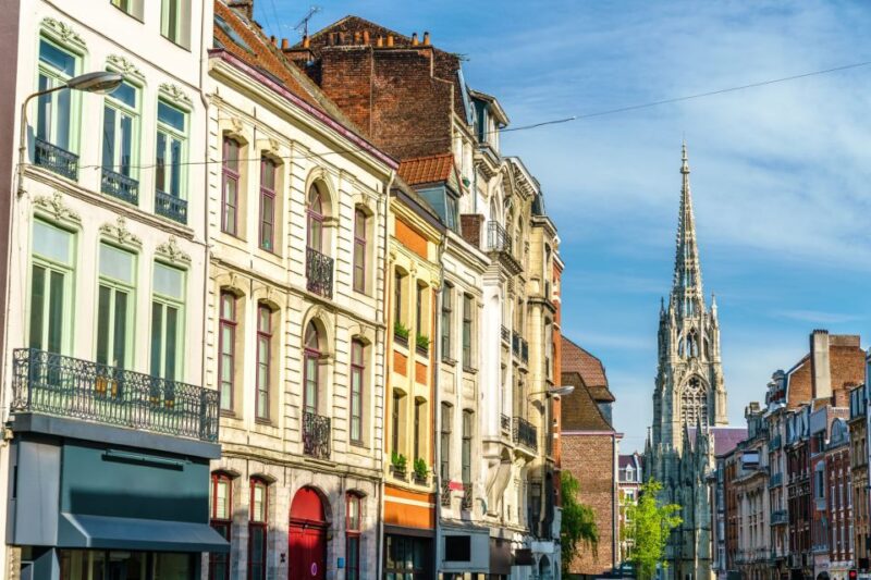 Private custom tour with a local guide Lille - Flexibility and Practical Details