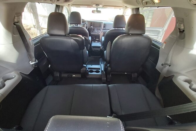 Private Custom Transport in Valle for 5 or 6 People Wine Food - The Personal Touch: Local Drivers Making a Difference