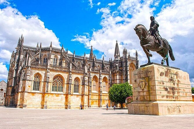 Private Customizable Tour of Lisboa Porto with Transfer - Visiting Coimbra: The University City