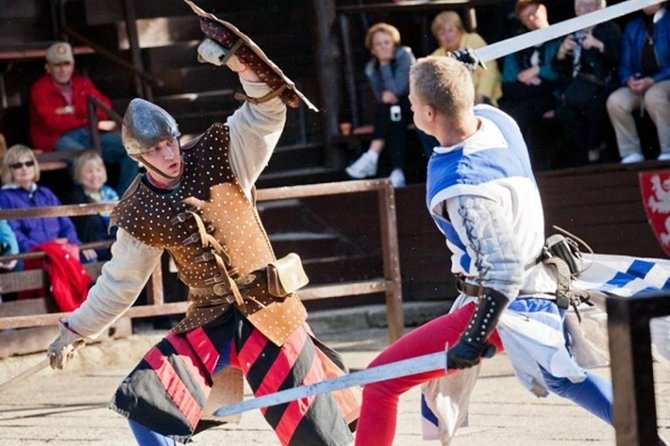 Private Danube Bend Day Trip from Budapest - Visiting the Ruins of the Northernmost Turkish Mosque