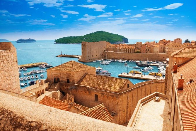 Private Day Experience: Dubrovnik & Ston FREE GUIDE w/ Optional authentic lunch - Optional Lunch in a Traditional Seafood Restaurant