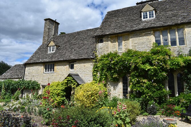 Private Day in the Cotswolds Tour - Scenic Drive Through Swinbrook and Film Location Highlights