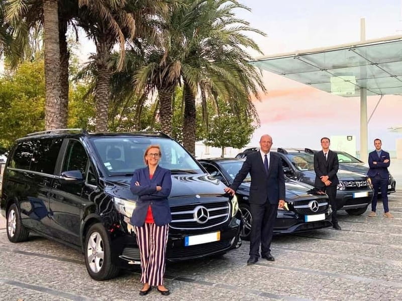 Private day tour Arrábida, Palmela Castle, tiles and Winery - Insight into Traditional Tiles at Azulejos de Azeitao