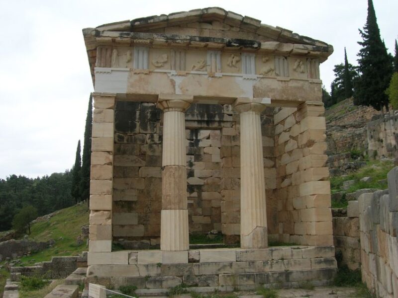 Private Day Tour Delphi and Village of Arachova from Athens - Scenic Drive and Personalised Guide Experience