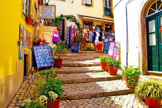 Private day tour Fatima and Sintra from Lisbon - Transitioning from Religious Heritage to Sintra’s Fairytale Atmosphere