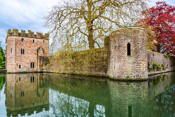 Private Day Tour from Bath to Glastonbury and Wells with Pickup - Climbing Glastonbury Tor for Panoramic Views