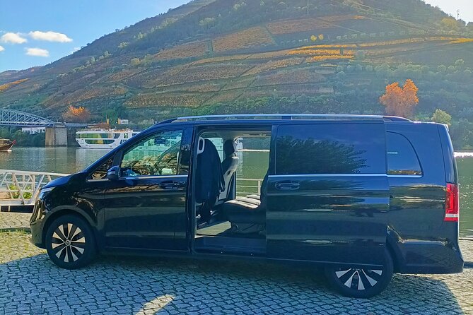 Private day tour from Porto to Douro Valley - Lunch with a View in Pinhão