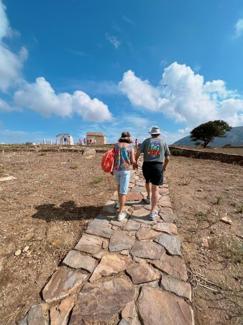 Private Day Tour In Naxos Lunch included - Authentic Lunch at a Mountain Tavern in Apeiranthos