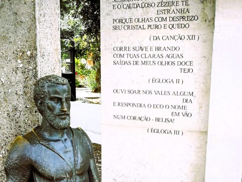 Private Day Tour Knights Templar Convent of Christ Almourol - Discovering the Historic Town of Constância