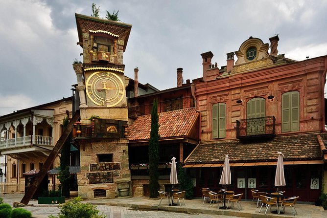 Private Day Tour - Old Town Tbilisi - The Lively Atmosphere of Jan Shardeni Street