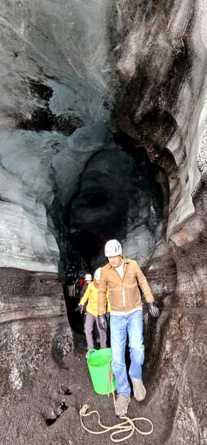 Private Day Tour South Coast with Katla Ice Cave(Optional) - Seljalandsfoss: Walking Behind a Waterfall with a Unique Perspective