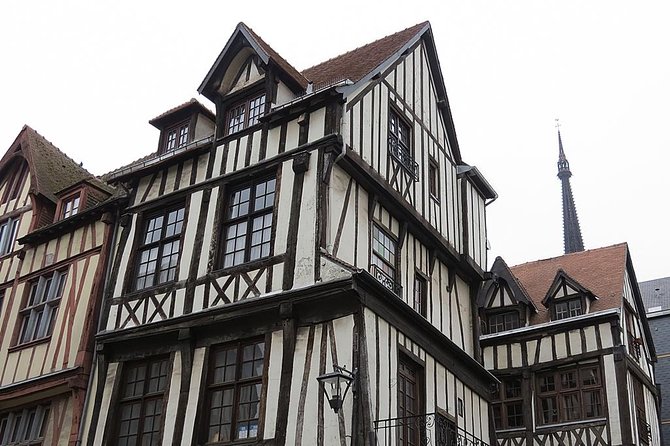 Private day tour to Giverny Gardens and Rouen from Paris - Practical Details: Logistics and Accessibility