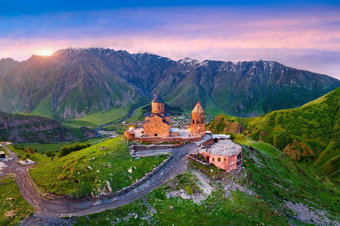 Private Day Tour to Kazbegi and Gudauri - Discover the Private Day Tour to Kazbegi and Gudauri in Georgia