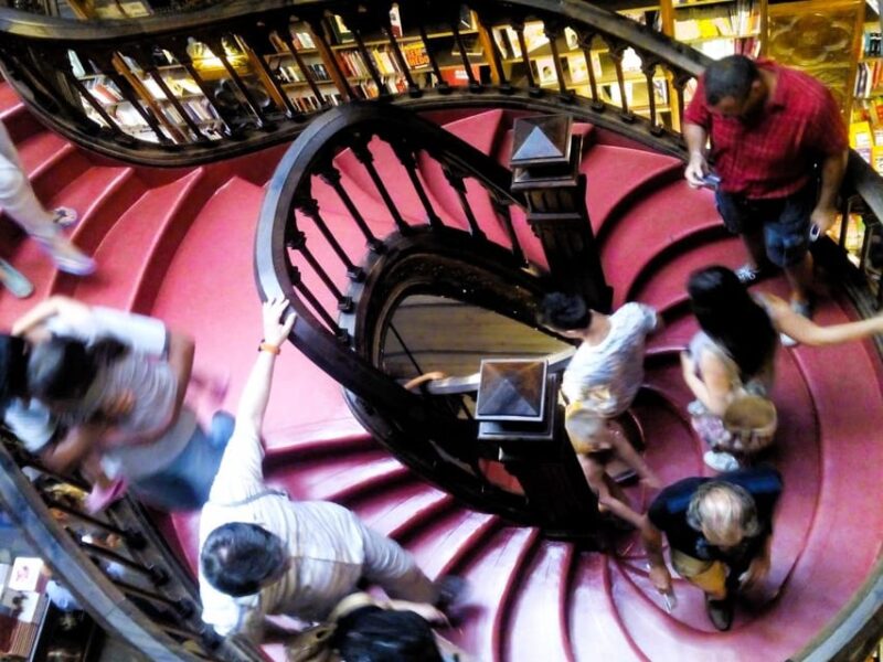 Private Day Tour to Porto with maximum 2 stop in the way - How the Tour Begins: Pickup and Journey from Lisbon