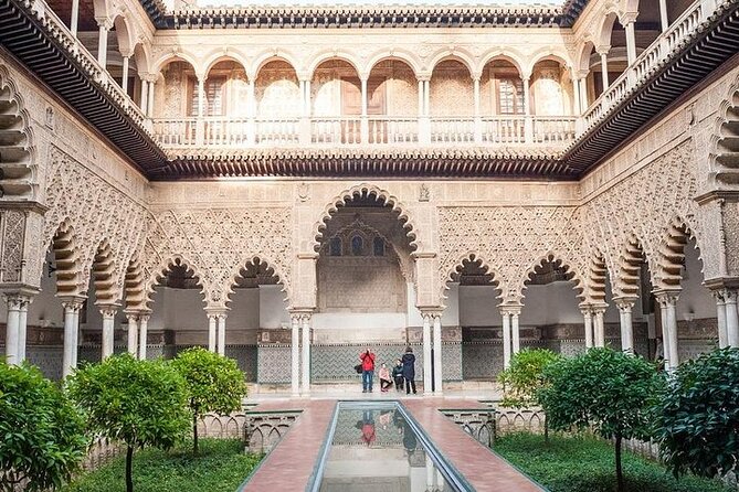 Private Day Trip from Cadiz port to Seville (tickets and transport included) - Guided Insights from a Local Expert