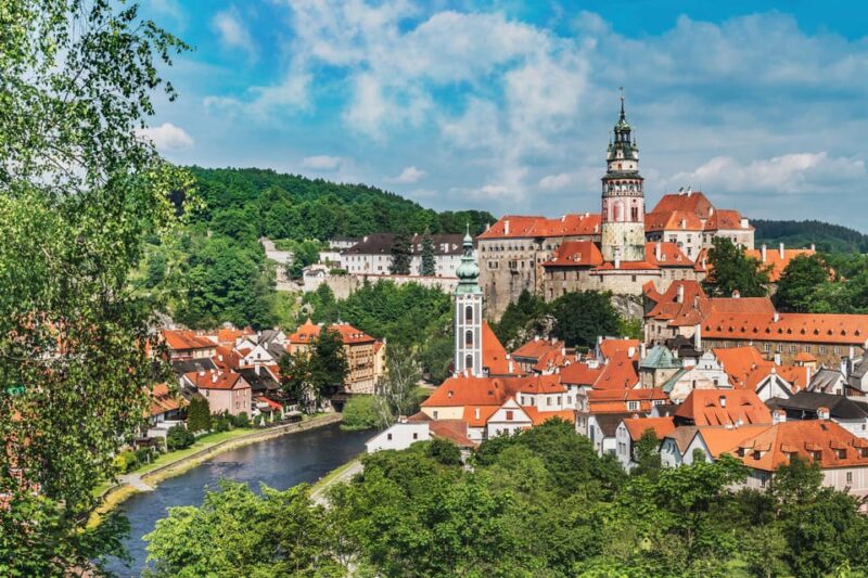 Private day trip from Prague to Cesky Krumlov, and back - Free Time for Shopping, Dining, and Exploring