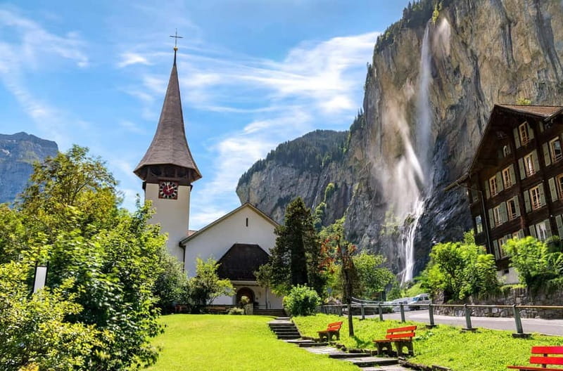 Private day trip: Interlaken to Lauterbrunnen & waterfalls - The Majestic Lauterbrunnen Valley