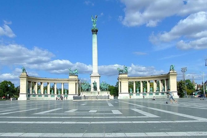 Private Day Trip To Budapest From Belgrade - Buda Castle and Historic Landmarks in the Castle District