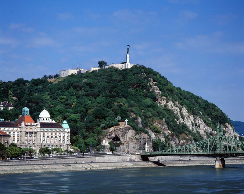 Private Day Trip to Budapest from Vienna - Fisherman’s Bastion and Stunning City Views