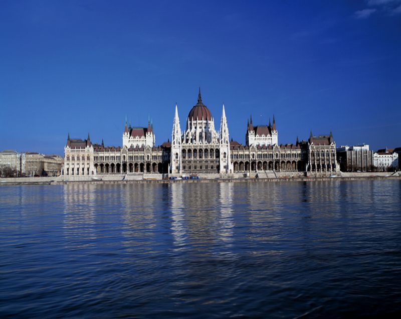 Private Day Trip to Budapest from Vienna - The Private Guide: Knowledgeable and Personable