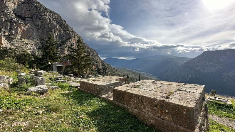 Private Day Trip to Delphi From Athens - The Significance of the Omphalos and the Sacred Landscape