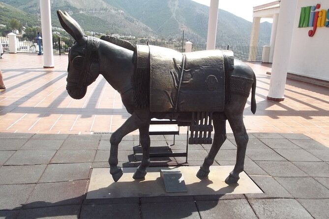 Private Day Trip to Las Mijas from Malaga - Museums Showcasing Local Crafts and Architecture