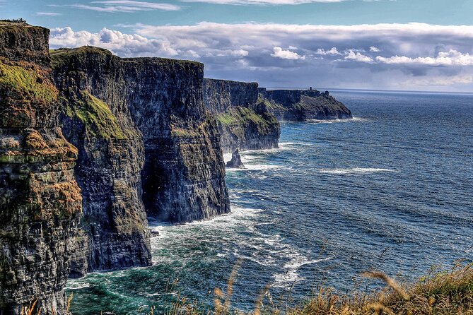 Private Day Trip to the Cliffs of Moher from Dublin - Comfortable Transportation and Guided Experience