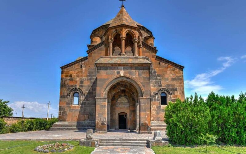 Private Day Trip to UNESCO Heritage: Etchmiadzin & Zvartnots - Optional Guide and Lunch: Flexibility and Extra Experiences