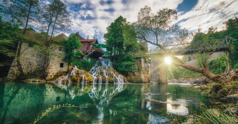 Private Day Trip Zagreb-Plitvice Lakes National Park - Key Points