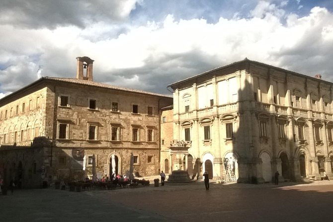 Private daytour Tuscany from Roma or Civitavecchia port - Discovering Orvieto’s Majestic Duomo