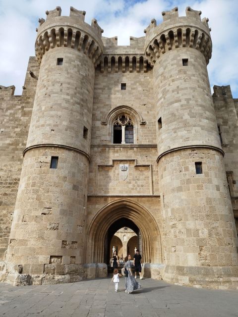 Private Daytrip to Rhodes,Lindos and Seven Springs - Lindos: The Hilltop Village and Ancient Acropolis