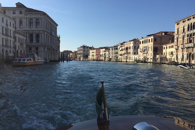 Private Departure Transfer: Water Taxi Transfer from Venice City to Cruise Terminal - Who Should Consider This Private Transfer?